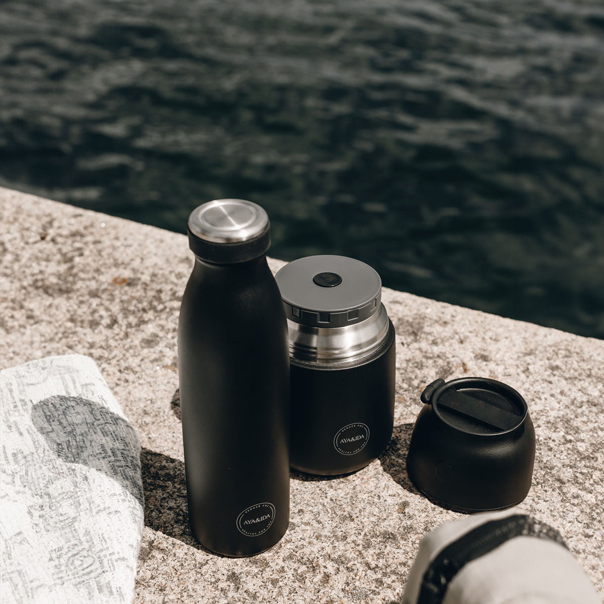 Termos Drikkeflaske Rustfritt Stål Matt Svart fra AYA&IDA
