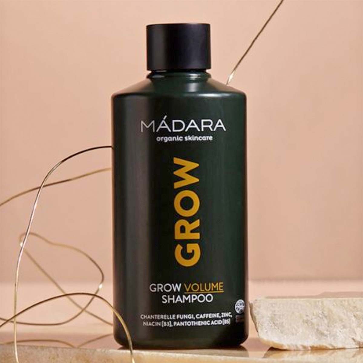 Grow Volume Shampoo fra Madara