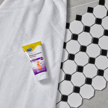 Advanced Repair Fotkrem m. Karbamid fra Scholl