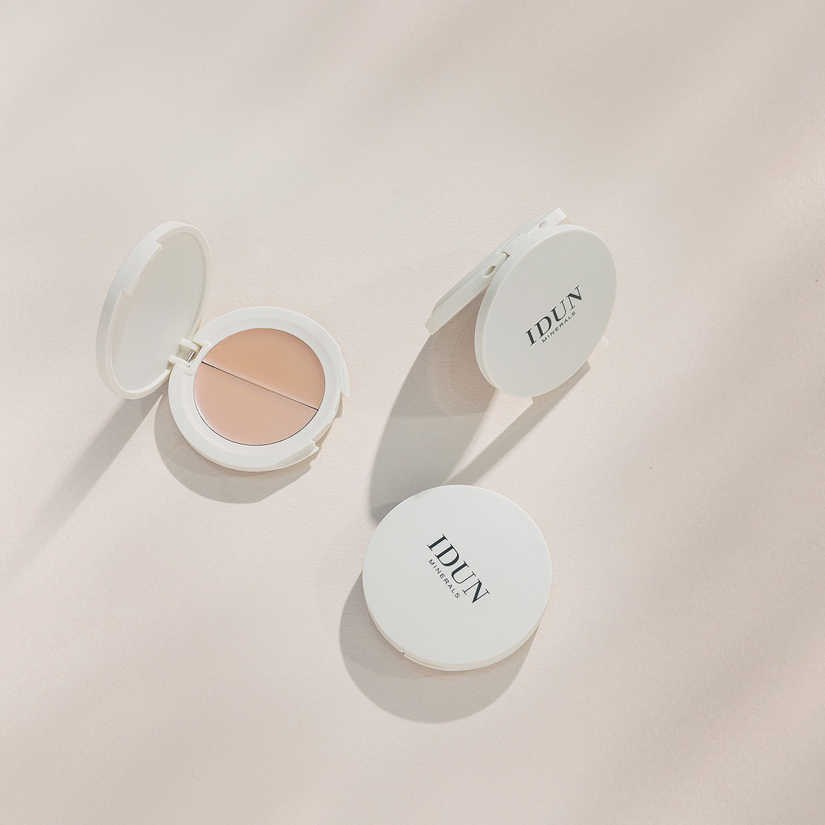 IDUN minerals Duo Concealer (2 gr) | Strandgyllen 020 fra IDUN minerals