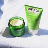 Pearl Scrub fra Weleda